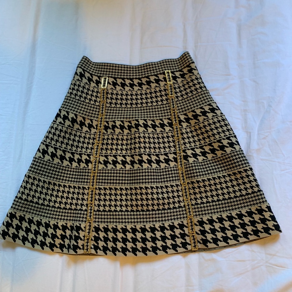 Gorgeous Herve Leger skirt!  Only worn one time.